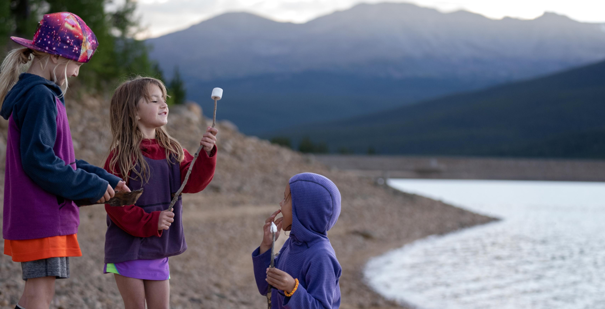 MGHK_slideshow_NedW_9_2022_3 kids smores